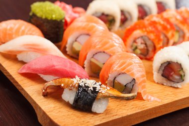 Japon suşi rulo