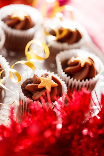 Christmas chocolate cupcakes — Stock Photo, Image