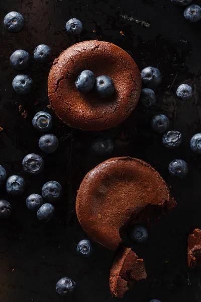 巧克力蛋糕蓝莓 — 图库照片
