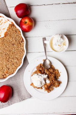 Elmalı dondurma ve dondurma.