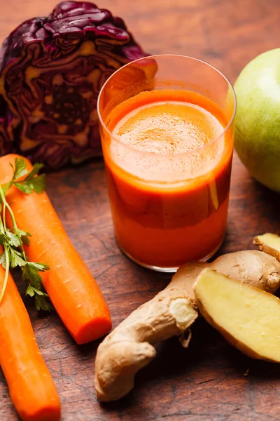 Friska grönsaker smoothie — Stockfoto