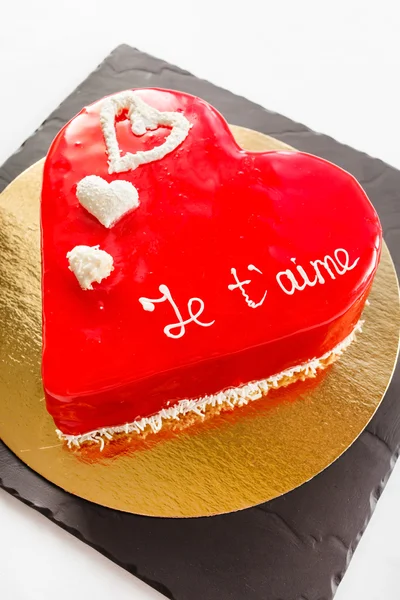 Cake in shape of heart — Stock Photo, Image