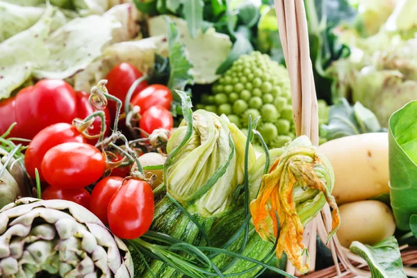 Verduras frescas maduras — Foto de Stock