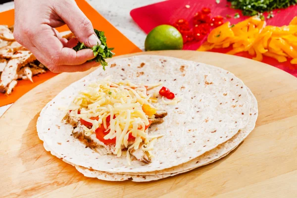 Chef making tortilla — Stock Photo, Image