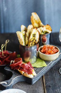 Jambon ile lezzetli meze