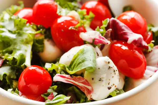 Italian salad with tomatoes — Stock Photo, Image