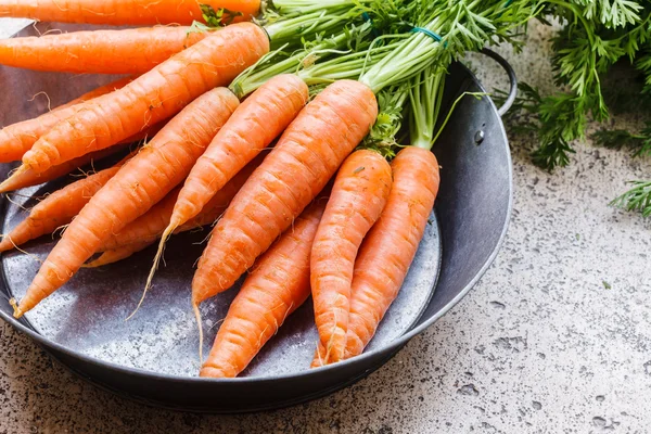 Zanahorias frescas maduras —  Fotos de Stock