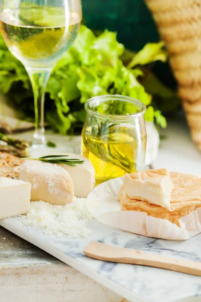 Cheese Plate with vegetables — Stock Photo, Image