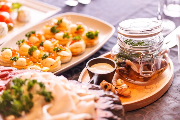 Smakelijke maaltijden eten voorgerecht — Stockfoto