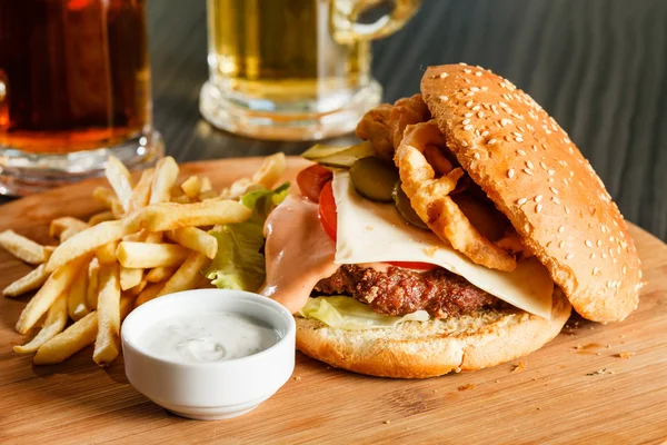 Burger with french fries — Stock Photo, Image