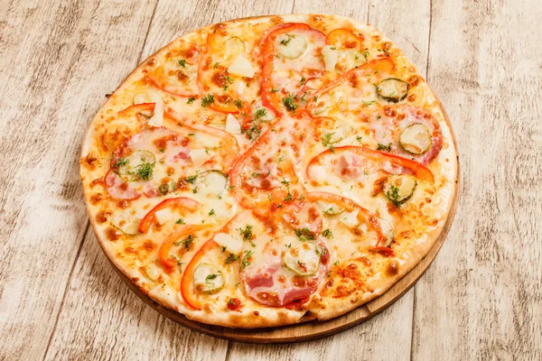 Tasty italian  pizza — Stock Photo, Image