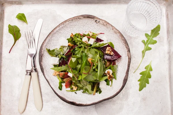 Salada de beterraba com queijo — Fotografia de Stock