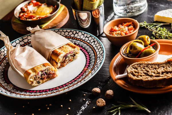 Leckeres spanisches Abendessen — Stockfoto