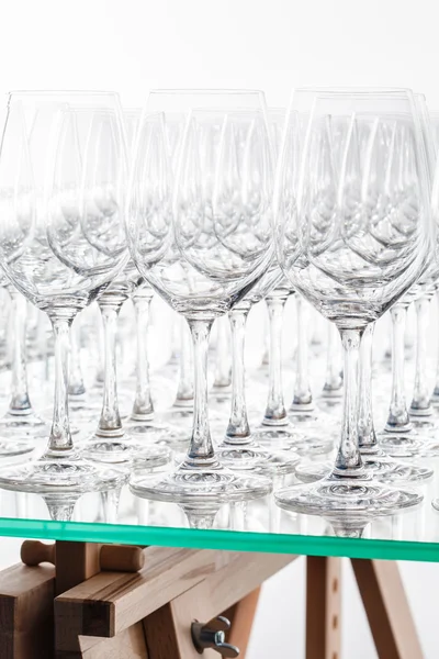 Prázdné víno brýle baru — Stock fotografie