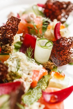 Taze sebze ile Somon