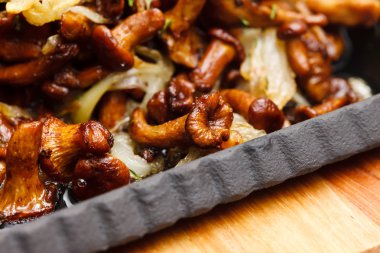 Krep mantar meze ile