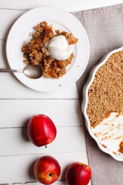 Elmalı dondurma ve dondurma.