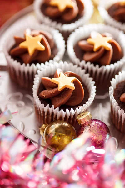 Christmas chocolate cupcakes — Stock Photo, Image