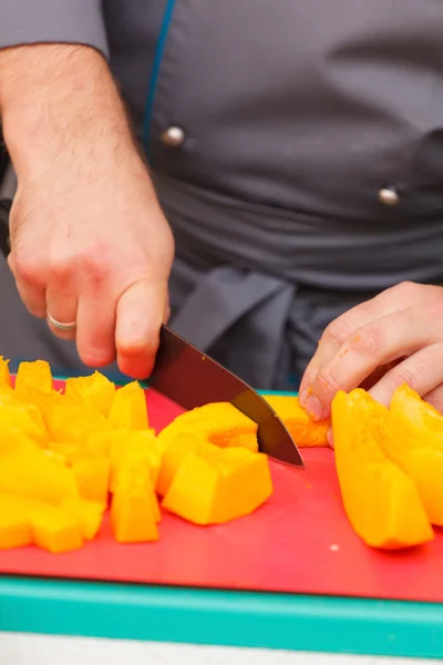 Chef preparing food — Stock Photo, Image