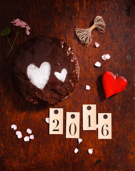 バレンタインデーにチョコレートケーキ — ストック写真
