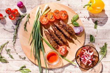 Sebzeli ızgara kebaplar