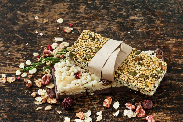 Granola bars with muesli — Stock Photo, Image