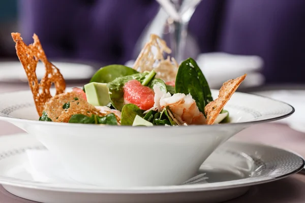 Frisse heerlijke salade — Stockfoto
