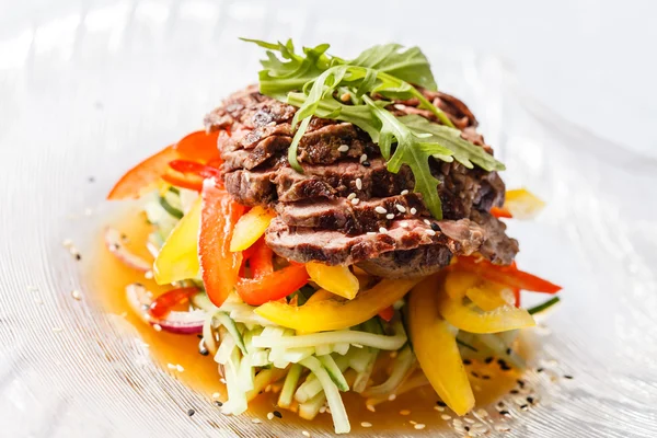 Meat Steak with vegetables — Stock Photo, Image