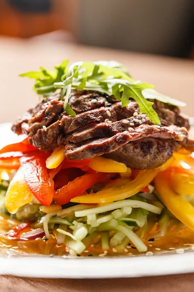 Meat Steak with vegetables — Stock Photo, Image