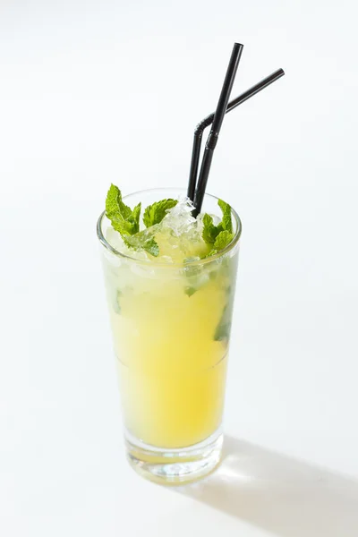 Délicieux cocktail d'été — Photo