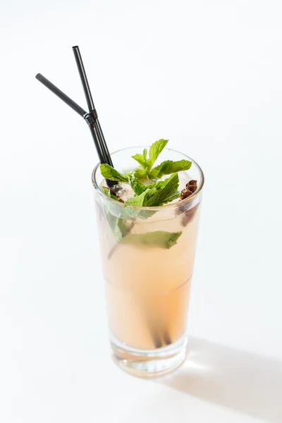 Köstlicher Sommercocktail — Stockfoto