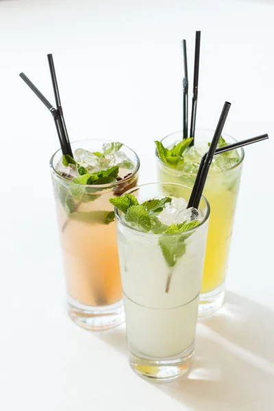 Delicious summer cocktails — Stock Photo, Image