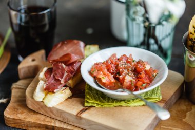 İspanya meze plaka üzerinde