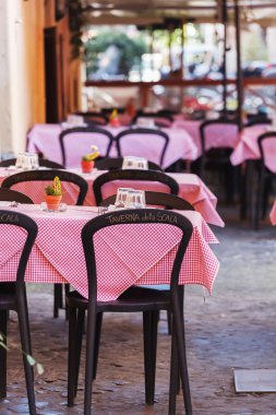 sonbaharda açık kafe