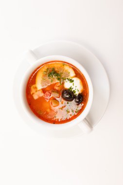 Rus solyanka çorbası