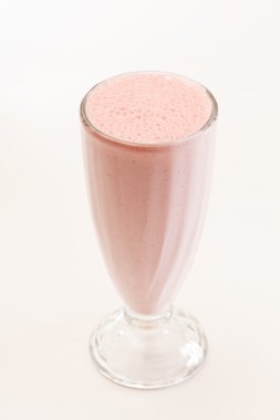 süt beyaz cam kokteyl