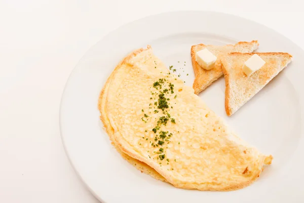 Omelette with toasts appetizer — Stock Photo, Image