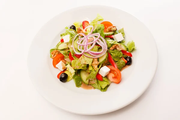 Görög saláta feta sajttal és zöldséggel — Stock Fotó