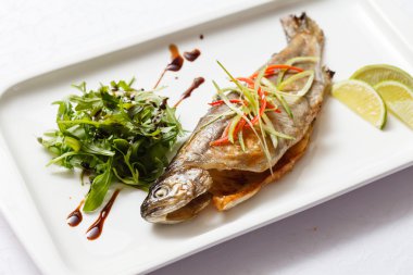 Fırında Alabalık narenciye ile