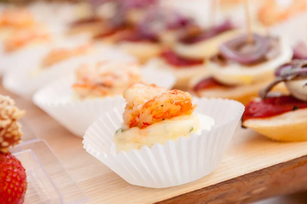 Comida de catering saborosa — Fotografia de Stock