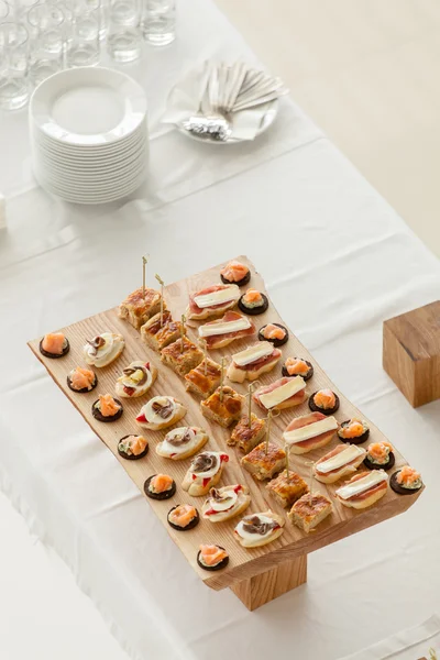 Comida de catering saborosa — Fotografia de Stock