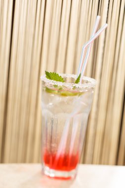 nane ile tatlı kokteyl