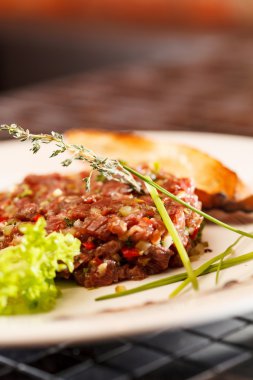lezzetli biftek tartar