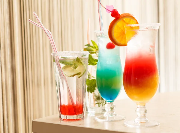 Alcohol cocktails in the bar — Stock Photo, Image