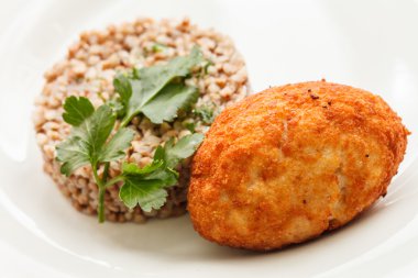 Göğsü plaka üzerinde buğday ile