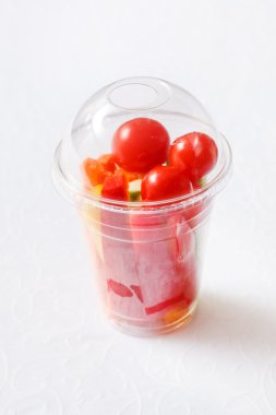 Taze sebze atıştırmak için