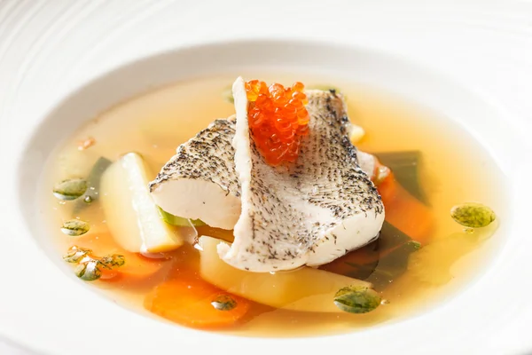 Soupe de poisson au caviar — Photo