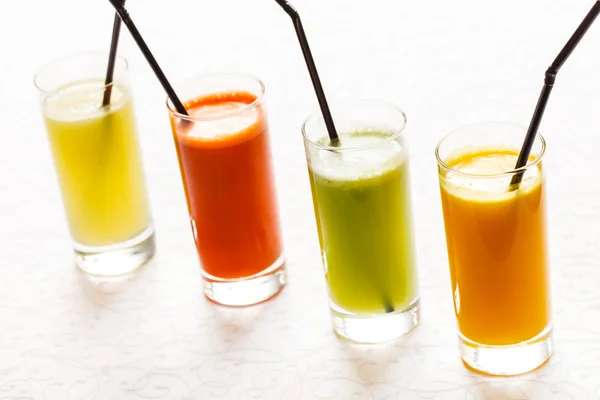 Glasses of fresh juices — Stockfoto