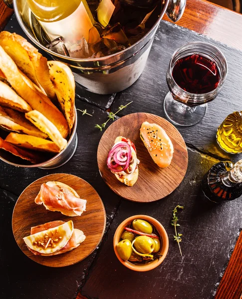 Cena española cocinada — Foto de Stock