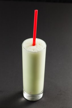 Saman ile milkshake bardak